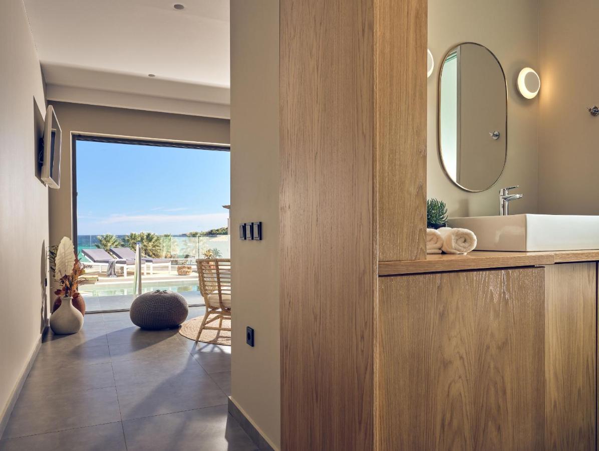 Oceanis Suites With Private Heated Pools And Sea View, By Zantewize Kypseli Екстериор снимка